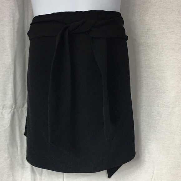 Copper& Ella black skirt tie front medium easycare - Picture 1 of 6